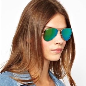 Ray-Ban Aviator Sunglasses | standard size